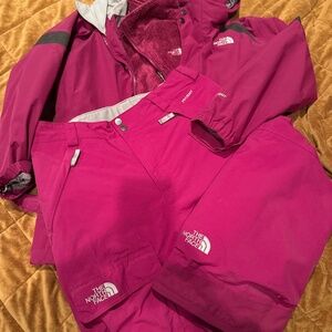 Girls The North Face Ski/Snowboarding outfit